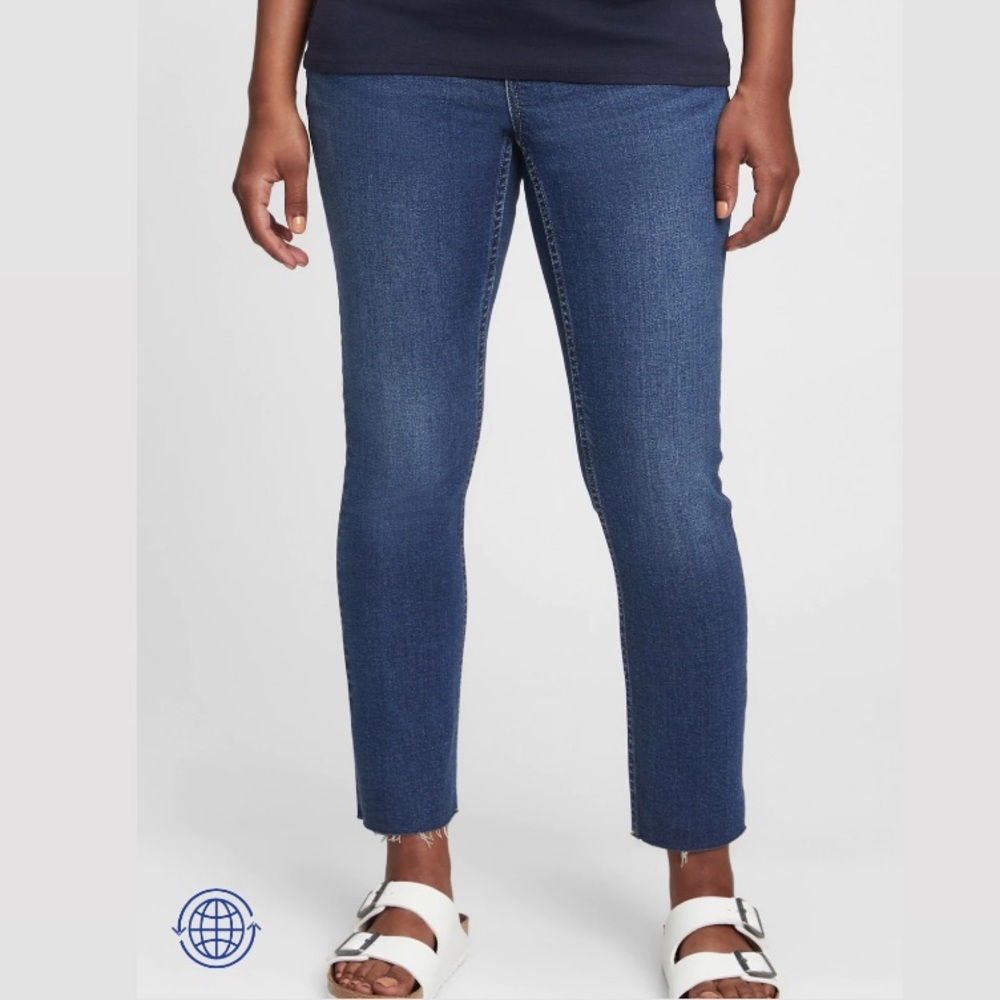 GAP, Like New, Maternity True Waist Band, Full Panel, Slim Jeans, Size 28 Petite